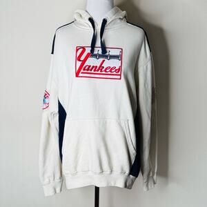 New York Yankees Majestic Cooperstown Vintage Cream Logo Embroidered Hoodie
